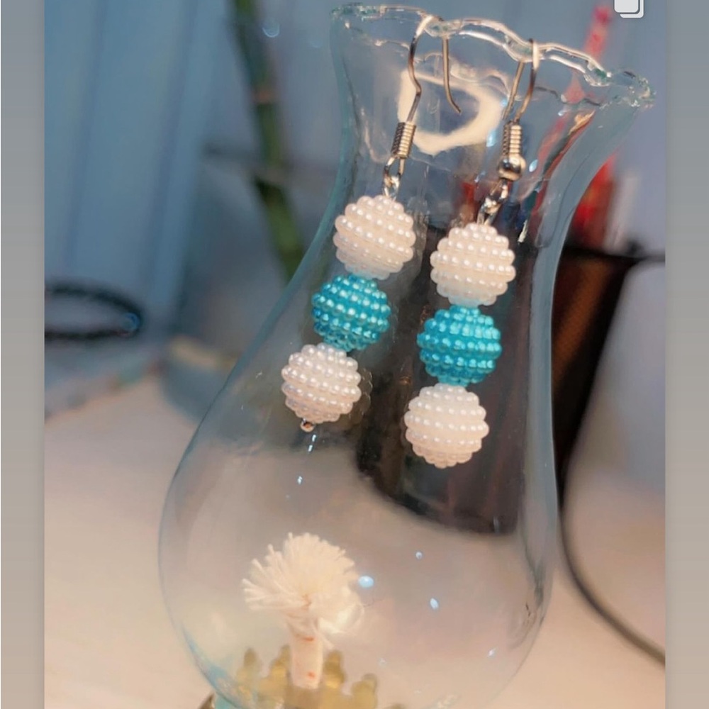 Earrings 💎 - Picture 3 of 3
